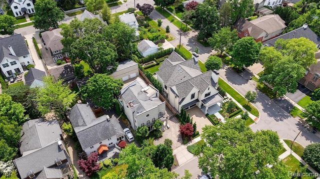 750 Hazelwood Street, Birmingham, MI 48009