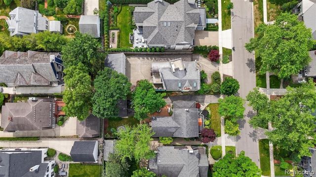 750 Hazelwood Street, Birmingham, MI 48009