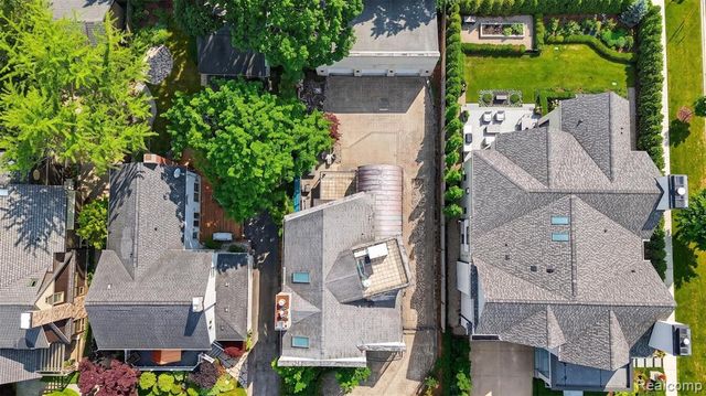750 Hazelwood Street, Birmingham, MI 48009