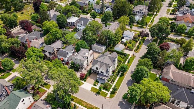 750 Hazelwood Street, Birmingham, MI 48009