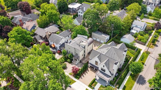 750 Hazelwood Street, Birmingham, MI 48009
