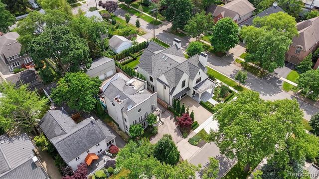 750 Hazelwood Street, Birmingham, MI 48009