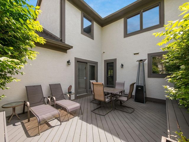 8642 Craigston Court, Dublin, OH 43017