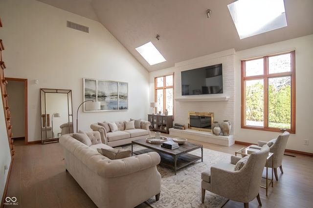 7204 Oak Cove Lane, Noblesville, IN 46062
