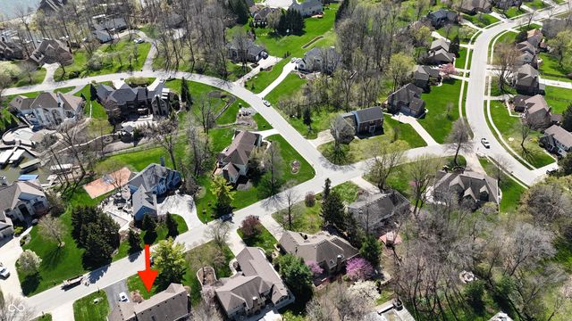 7204 Oak Cove Lane, Noblesville, IN 46062