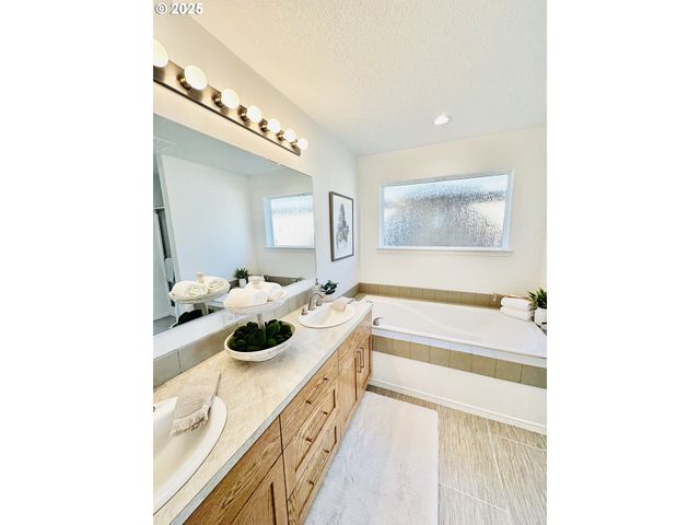 6105 Sw ZABACO Ter, Beaverton, OR 97078