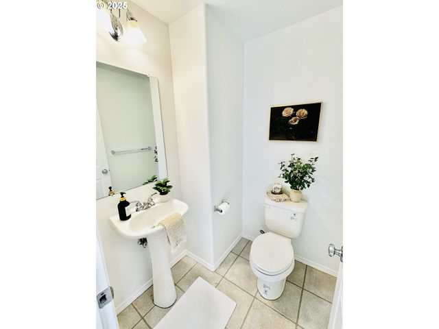 6105 Sw ZABACO Ter, Beaverton, OR 97078
