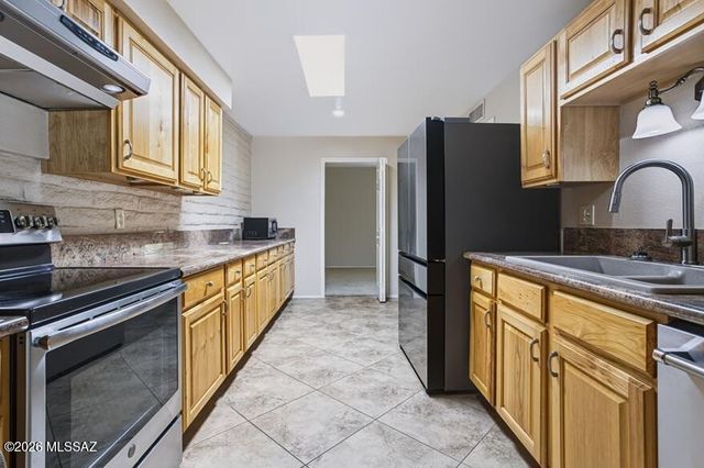170 E Mountain Morning Drive E, Tucson, AZ 85704