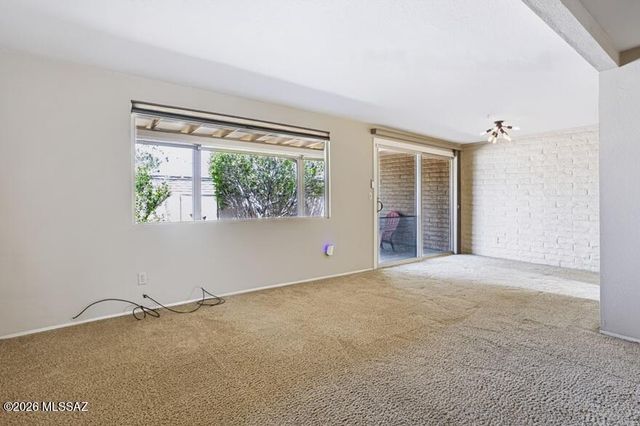 170 E Mountain Morning Drive E, Tucson, AZ 85704