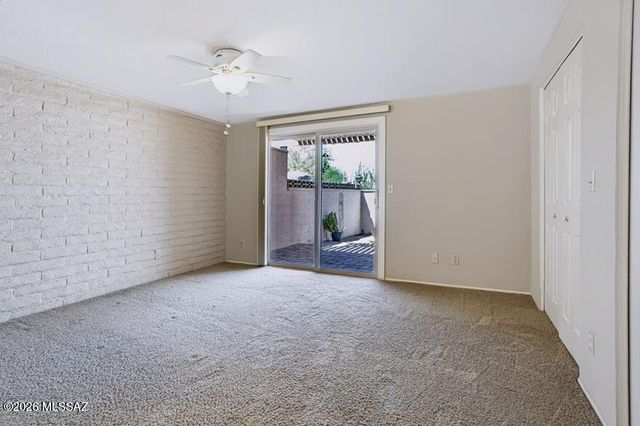 170 E Mountain Morning Drive E, Tucson, AZ 85704
