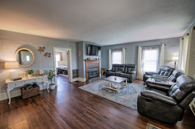 8250 Oneida Road, Grand Ledge, MI 48837