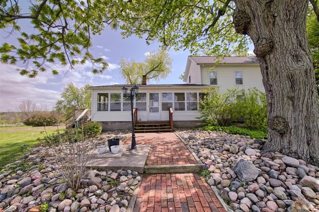 8250 Oneida Road, Grand Ledge, MI 48837