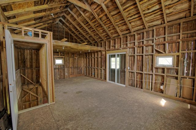 8250 Oneida Road, Grand Ledge, MI 48837