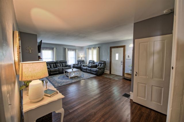 8250 Oneida Road, Grand Ledge, MI 48837