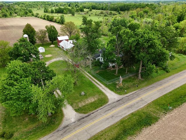 8250 Oneida Road, Grand Ledge, MI 48837