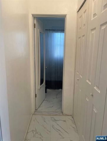 88 Fournier Crescent, Elmwood Park, NJ 07407