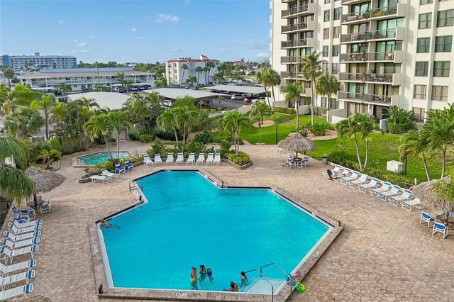 400 ISLAND WAY 211, Clearwater Beach, FL 33767