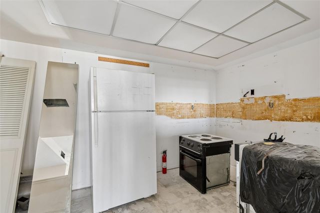 400 ISLAND WAY 211, Clearwater Beach, FL 33767