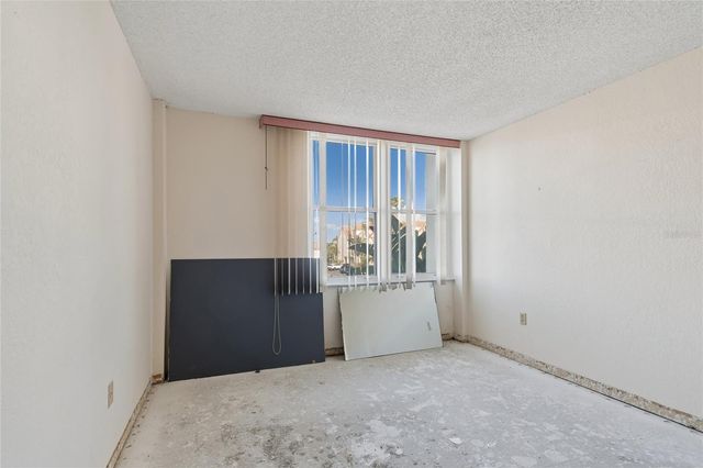 400 ISLAND WAY 211, Clearwater Beach, FL 33767