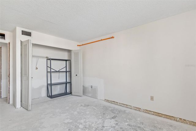 400 ISLAND WAY 211, Clearwater Beach, FL 33767