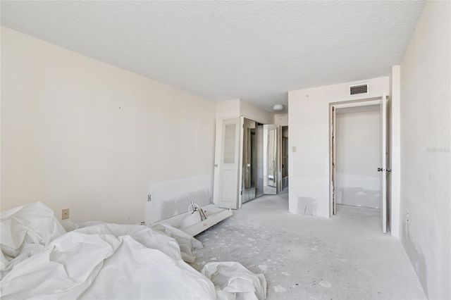 400 ISLAND WAY 211, Clearwater Beach, FL 33767