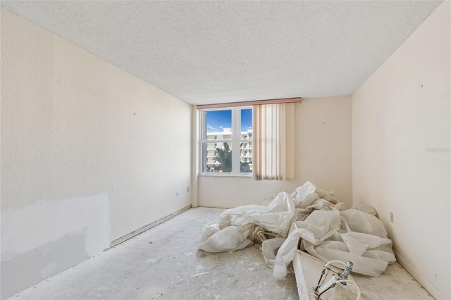 400 ISLAND WAY 211, Clearwater Beach, FL 33767