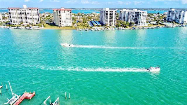 400 ISLAND WAY 211, Clearwater Beach, FL 33767
