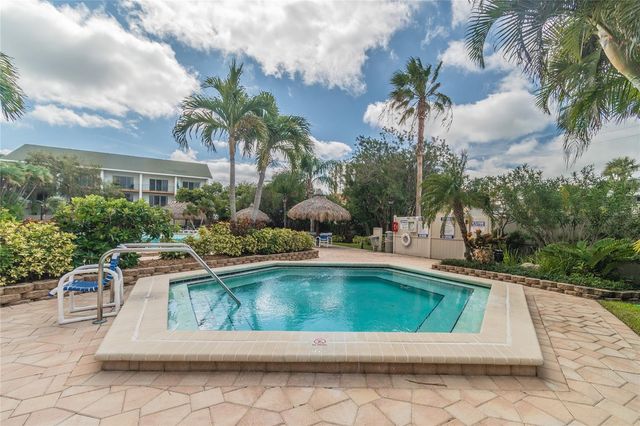 400 ISLAND WAY 211, Clearwater Beach, FL 33767
