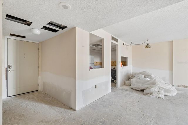 400 ISLAND WAY 211, Clearwater Beach, FL 33767