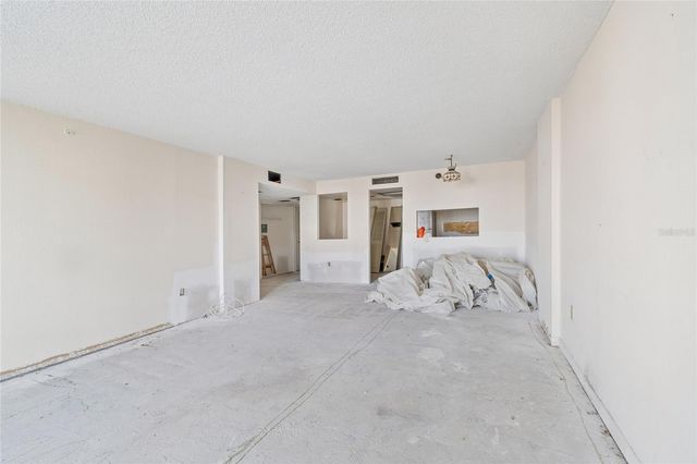 400 ISLAND WAY 211, Clearwater Beach, FL 33767
