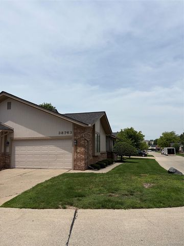 38763 Windmill Pointe N, Clinton Charter Township, MI 48038