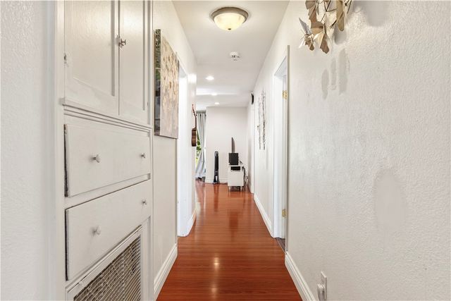 2389 Mayfield Avenue, Montrose, CA 91020