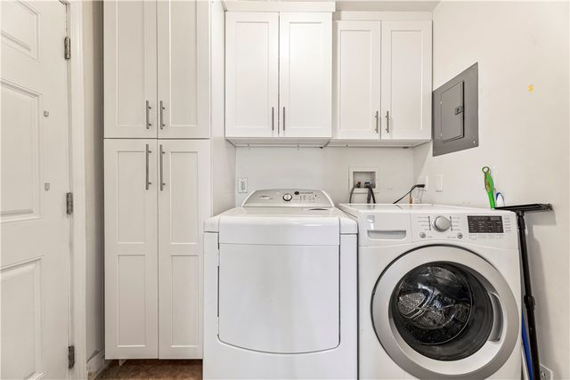 2389 Mayfield Avenue, Montrose, CA 91020