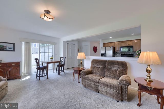 524 THORNBERRY LN, Lititz, PA 17543