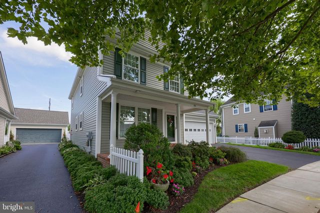 524 THORNBERRY LN, Lititz, PA 17543