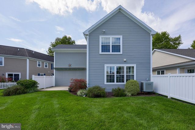 524 THORNBERRY LN, Lititz, PA 17543