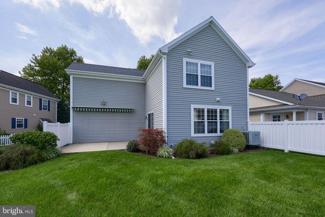 524 THORNBERRY LN, Lititz, PA 17543