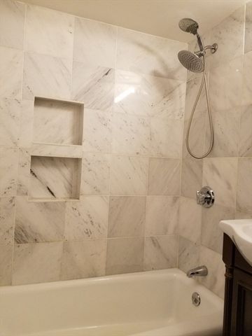 524 Putnam Ave 15, Cambridge, MA 02139