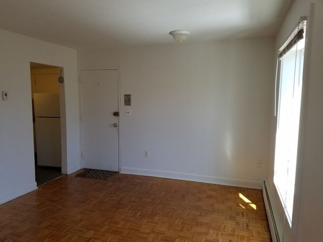 524 Putnam Ave 15, Cambridge, MA 02139