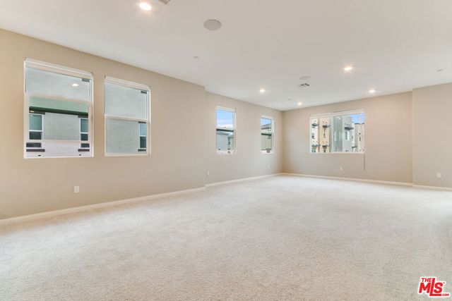 713 Daniel Freeman Circle, Inglewood, CA 90301