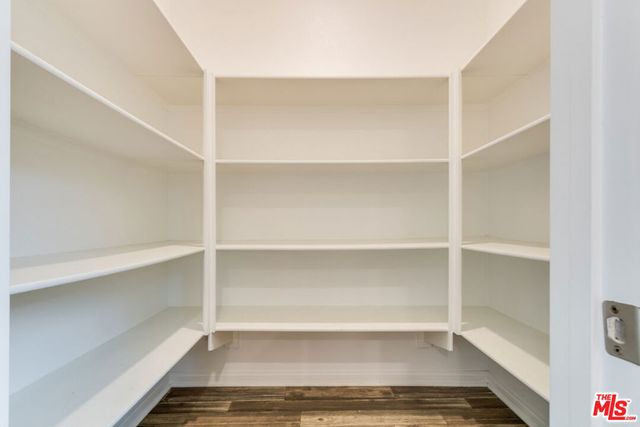 713 Daniel Freeman Circle, Inglewood, CA 90301