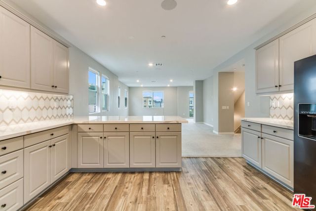 713 Daniel Freeman Circle, Inglewood, CA 90301