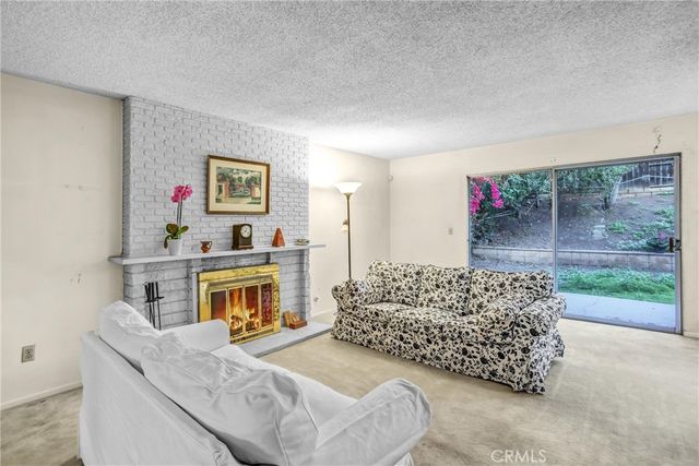 705 Hemlock Court, Redlands, CA 92374