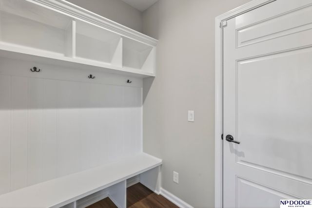 21101 Butler Avenue, Elkhorn, NE 68022