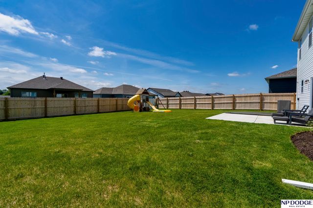 21101 Butler Avenue, Elkhorn, NE 68022