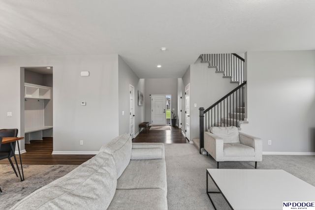 21101 Butler Avenue, Elkhorn, NE 68022