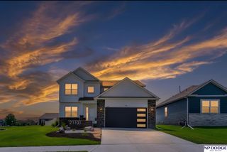 21101 Butler Avenue, Elkhorn, NE 68022