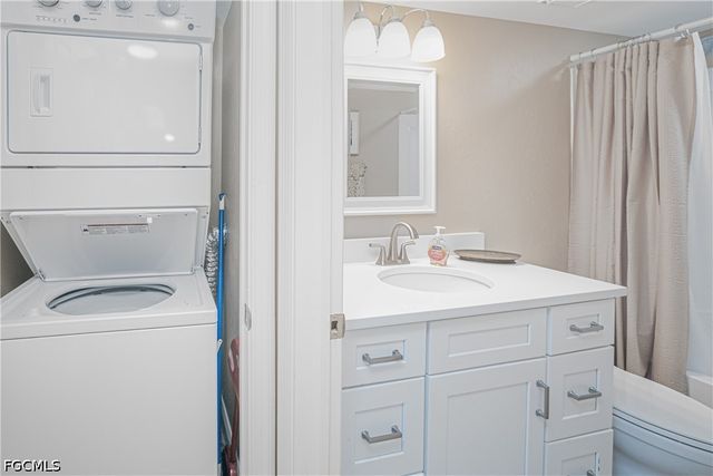 16007 Davis RD 713, Fort Myers, FL 33908