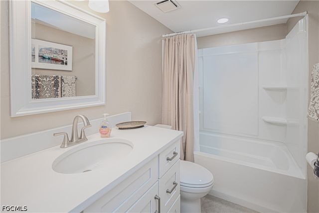 16007 Davis RD 713, Fort Myers, FL 33908