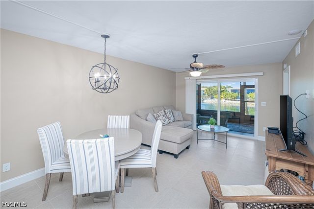 16007 Davis RD 713, Fort Myers, FL 33908